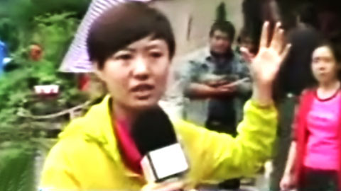 TV 생중계 중 '지진', 女 기자 수난
