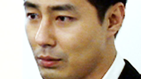조인성, 故김종학 PD 빈소 조문 "아버지 같은 분…"