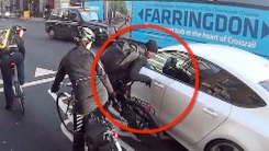'감히 내 차를 막아?'…자전거 위협하는 고급車