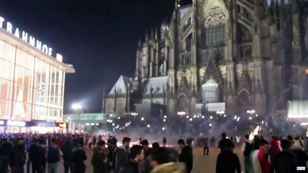 쾰른 집단 성폭력 현장, 경찰도 통제 불능 상태였다