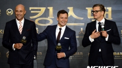 ‘킹스맨2’ 3인방이 보여준 짧지만 강렬한 신사의 품격(feat. 韓사랑) ‘킹스맨2’ 3인방이 보여준 짧지만 강렬한 신사의 품격(feat. 韓사랑)
