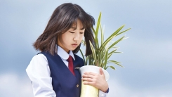 '여중생A' 김환희 "진한 화장에 미용 렌즈까지...색달랐다" '여중생A' 김환희 "진한 화장에 미용 렌즈까지...색달랐다"