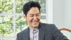 이정재 "'염라스틴'은 캐릭터 알린 별명...고맙다, 하정우" 이정재 "'염라스틴'은 캐릭터 알린 별명...고맙다, 하정우"