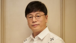 쌍천만 '신과함께' 김용화 감독 "3편 가능성은?" 쌍천만 '신과함께' 김용화 감독 "3편 가능성은?"
