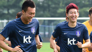 김신욱과 손흥민의 '밀당' 승자는?