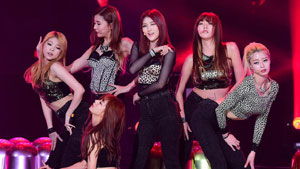 헬로비너스,'끈적한 무대'