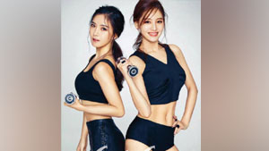 조현영-김재경, 레인보우 몸매 투톱의 화보나들이