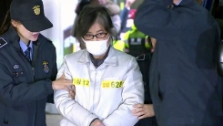 '소환 불응' 최순실, 특검 자진 출석
