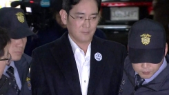 특검, 이재용 구속 뒤 첫 소환