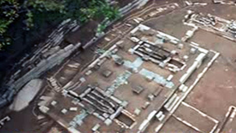 산사태에 묻혔던 북한산성 행궁 발굴