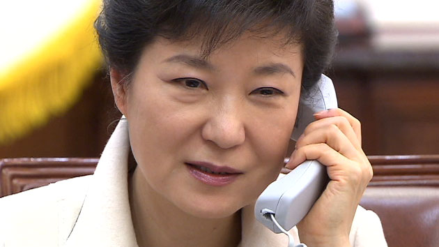 박근혜 대통령-시진핑 통화..."북한 핵실험 중단 설득해달라"