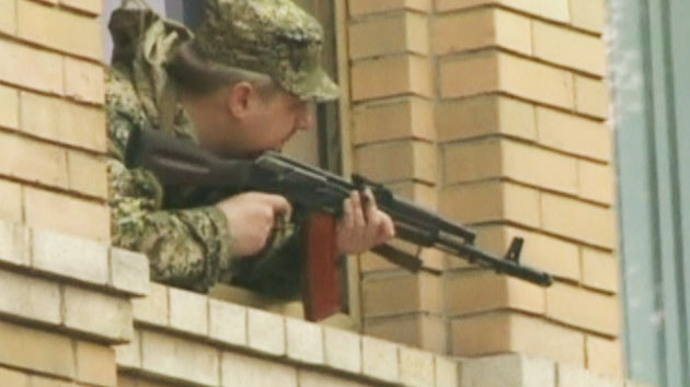 우크라이나 정부군, 동부 진압 돌입..."헬기 2대 격추"