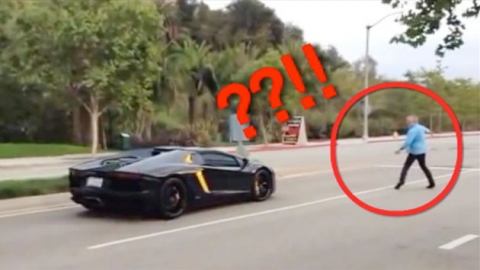 '뒷감당 어쩌려고'...람보르기니에 돌 던진 男