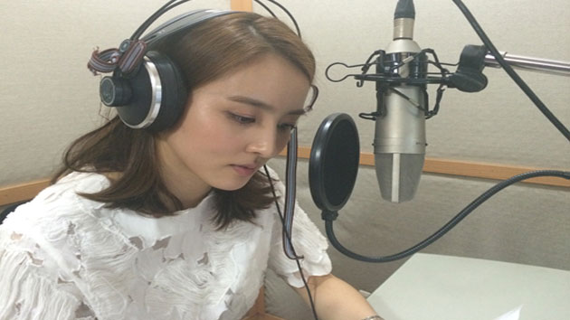 한혜진, EBS 나눔 특집다큐 내레이션 기부