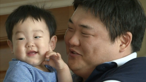 이휘재 아들 이서준...닮은꼴 김준현 품에 안겼다