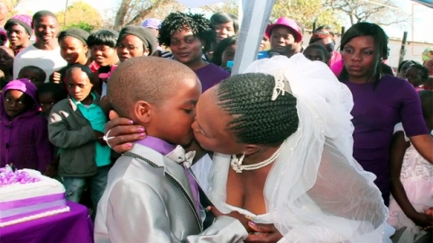 남아공 결혼 1년차 부부…나이 차가 '반백년'