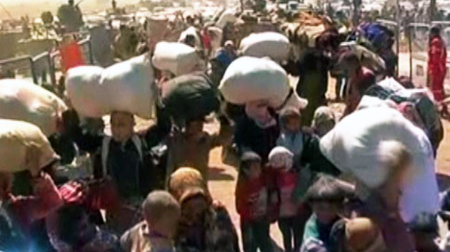 터키 피신 쿠르드족 난민 13만 명 넘어
