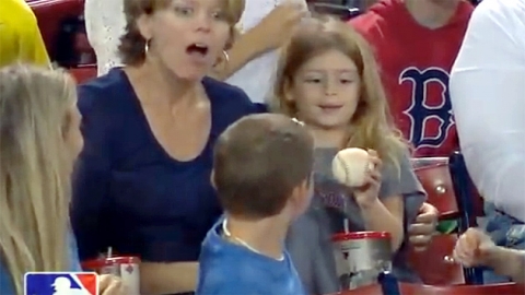 야구장에서 싹트는 사랑…소년의 파울볼 고백!