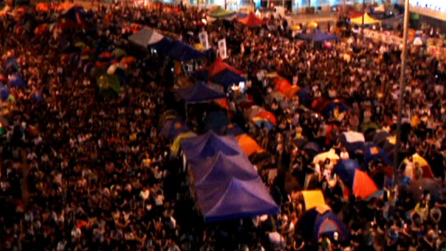 홍콩 시위대-정부 첫 공식 대화...'평행선' 확인