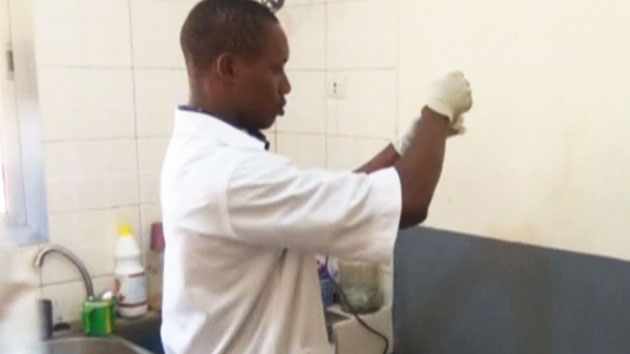 서아프리카 말리에서 첫 에볼라 환자 발생