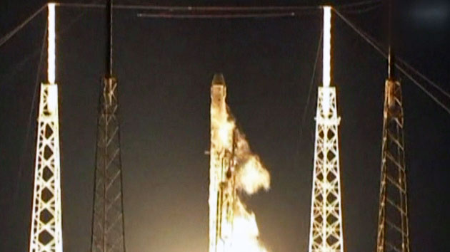 스페이스X 발사 성공...재활용 로켓 회수는 실패
