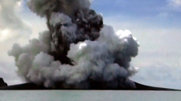 통가 해저 화산 폭발