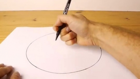 콤파스 왜 필요해? 맨손으로 완벽한 원 그리기