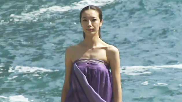 '바람의 옷'을 짓다...이영희 한복 디자이너