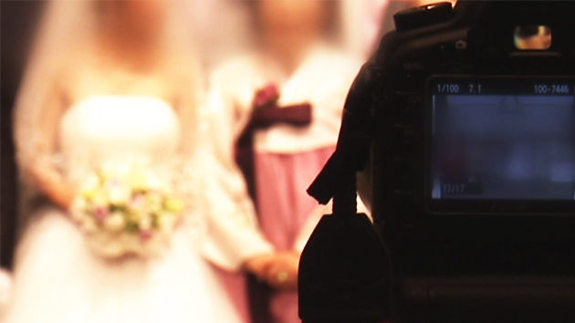 신부 눈감은 결혼사진...'사진업체 배상책임'