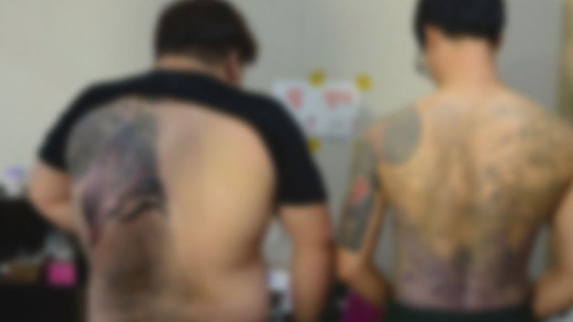 "멋 때문에 문신했다가..."