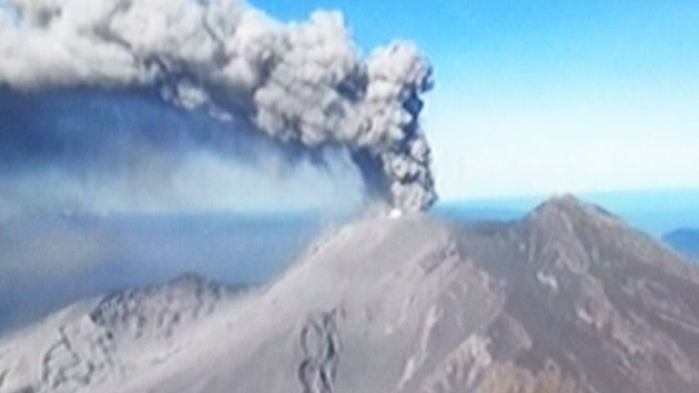 칠레 칼부코 화산 주변 마을들 화산재로 큰 피해