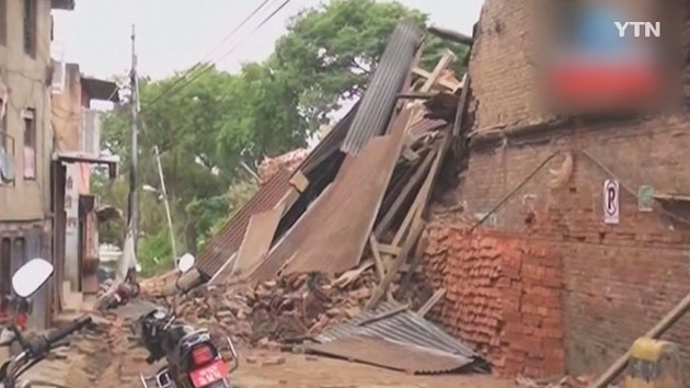 네팔 지진 사망자 1,865명·부상 4,700명