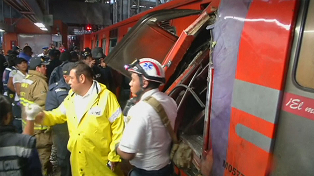 멕시코 수도 중심서 열차 추돌사고...15명 부상