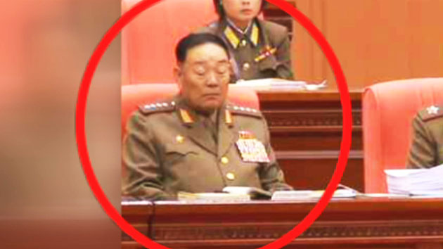 "北 TV에 계속 나오는 현영철...숙청되지 않았다"