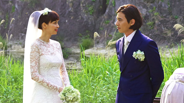 원빈 이나영 결혼 사진 공개...한 폭의 수채화