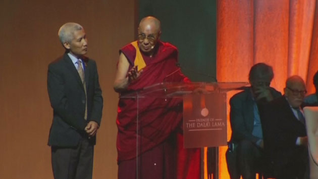 달라이 라마 80회 생일, 노벨상 수상자들 모여 축하