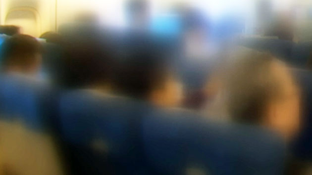 비행기에서 의자 시비 끝 폭행...벌금형