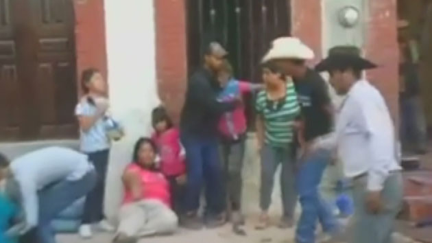 멕시코 트럭, 성당 순례자 덮쳐 20여 명 사망