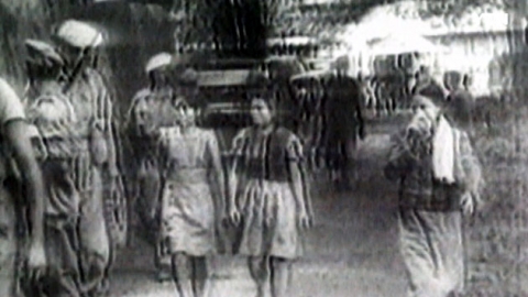 中 "일본군, 중국 위안부 살해해 인육 먹어"...역사 총공세