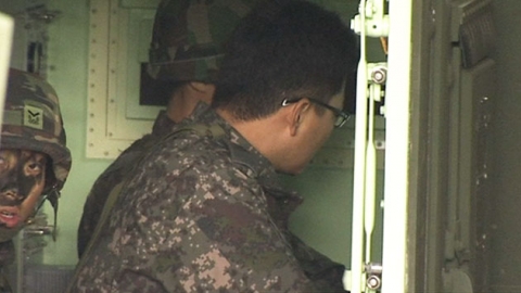  군 총기함 개방·군장 상태 대기 명령