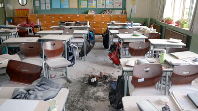 중학교 교실서 부탄가스 폭파한 10대 검거