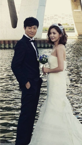 윤건·장서희, 진짜 같은 웨딩화보 "최고의 사랑"
