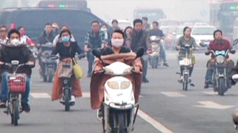 "중국인 10명 중 9명, 오염된 공기 흡입"