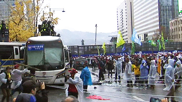 경찰, 불법 시위자 대응 강화..."복면 우선 검거"