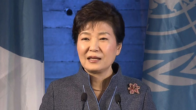 박근혜 대통령 "폭력에 대응하는 해답은 교육"