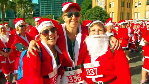 [영상] 호주 시드니서 산타 마라톤 대회 열려