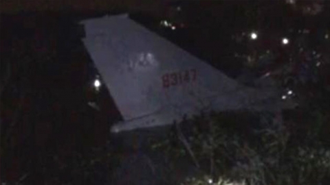 "中 전투기 훈련 중 오리떼 부딪쳐 추락"