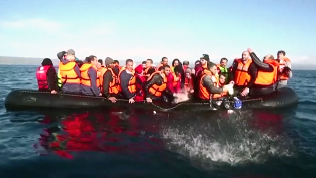 터키 에게해서 난민선 2척 침몰...최소 33명 사망