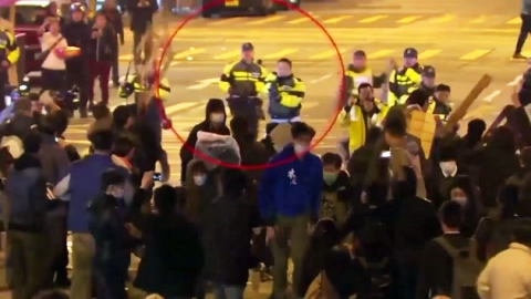 홍콩서 대규모 폭력시위..경찰 발포로 '일촉즉발'