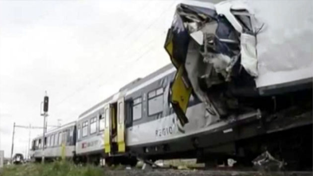 독일 열차 충돌 사고로 10명 사망·80명 부상